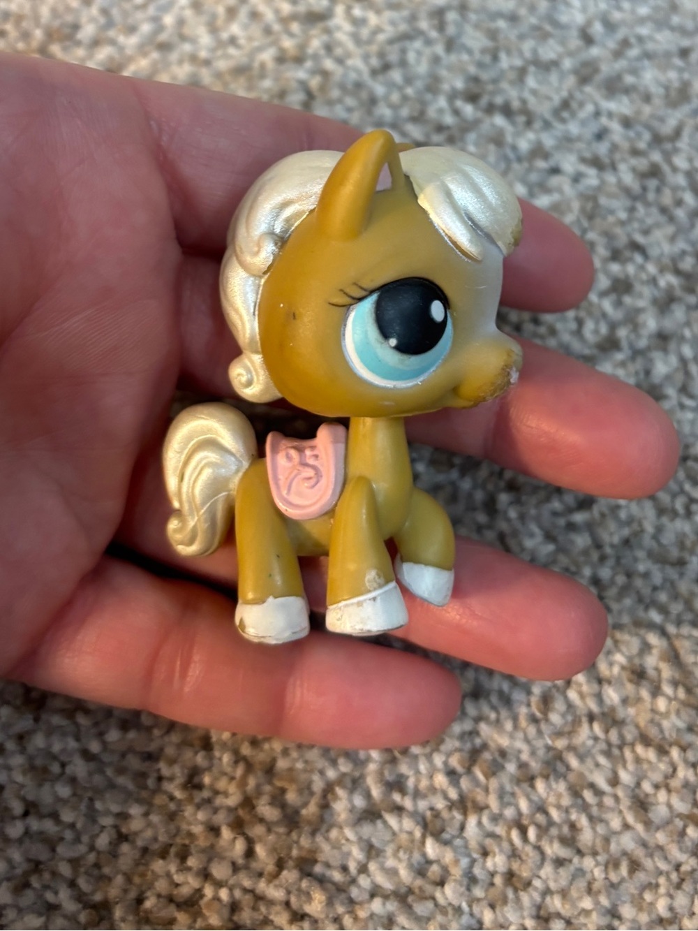 Pearl Horse #124 LPS Littlest Pet Shop G1 Tan Beige Blue Authentic Collector Vin